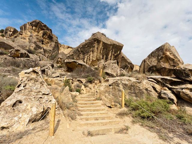 Групповая обзорная экскурсия из Баку "Гобустан — Апшерон" — фото 2