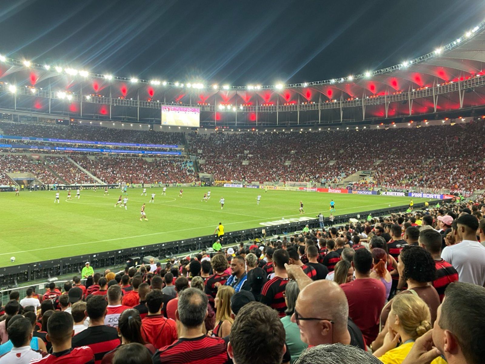 Вид с трибун стадиона Маракана