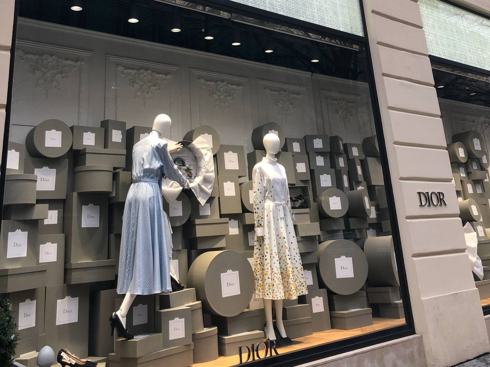 DIOR - высокая мода 
