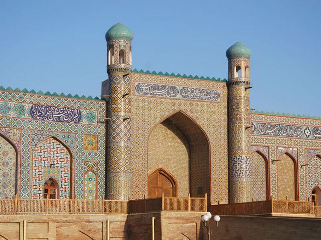 Обзорная экскурсия по Старому городу Бухары пешком