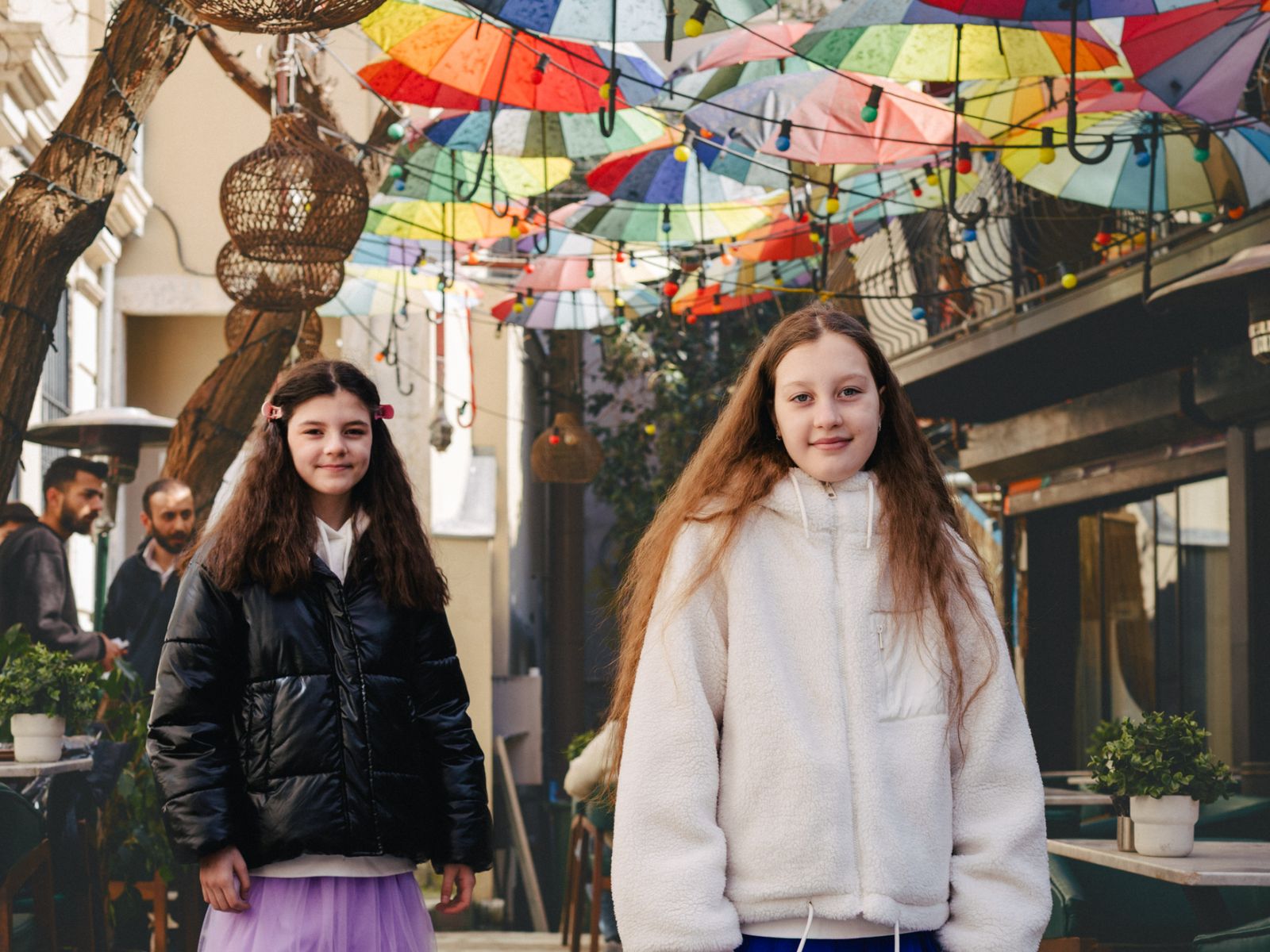 Как не пропустить фото с зонтиками?  