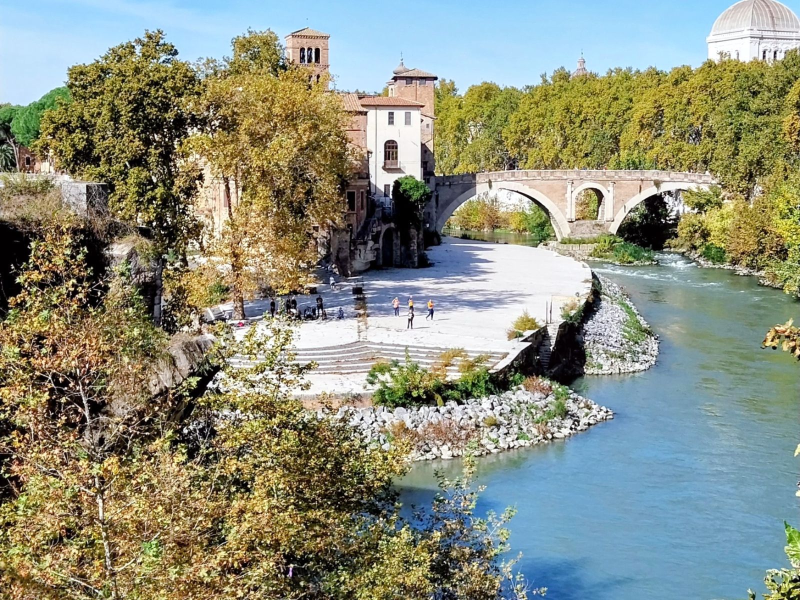 Остров Тиберина. Обзор