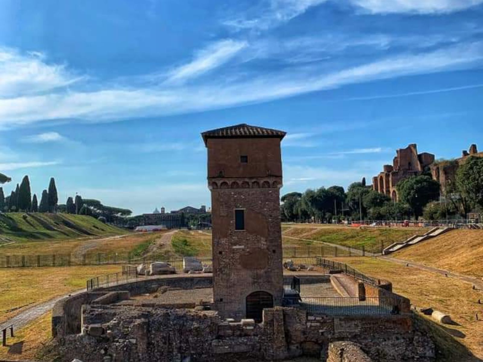 Большой цирк (античный ипподром)