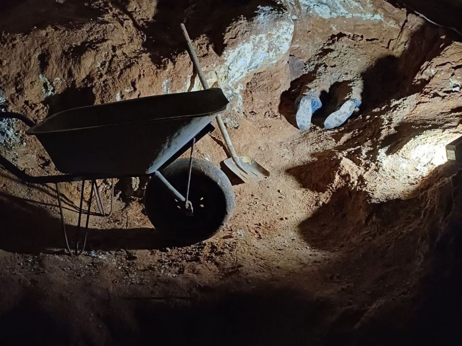 Шутки спелеологов