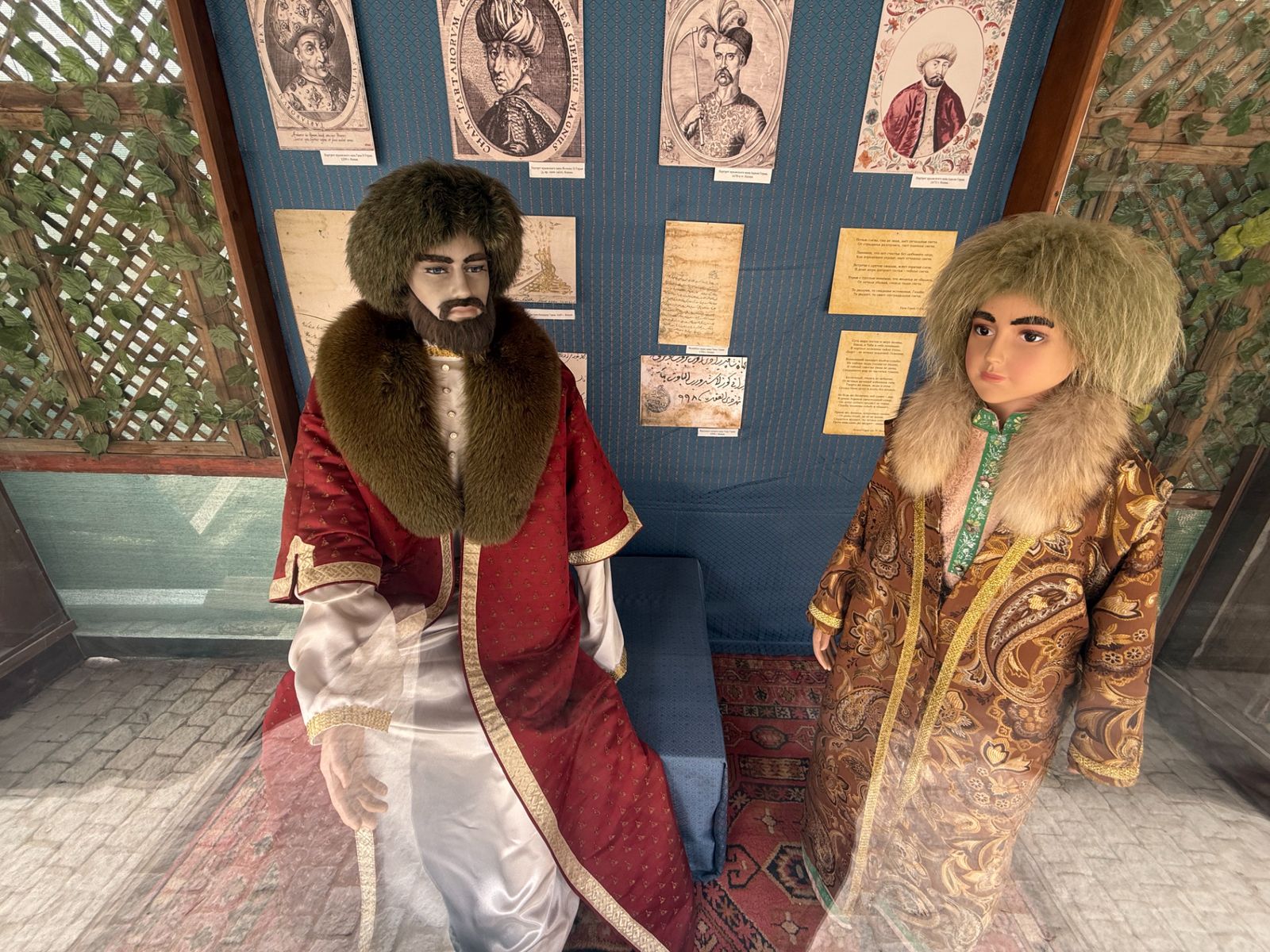 Национальные костюмы