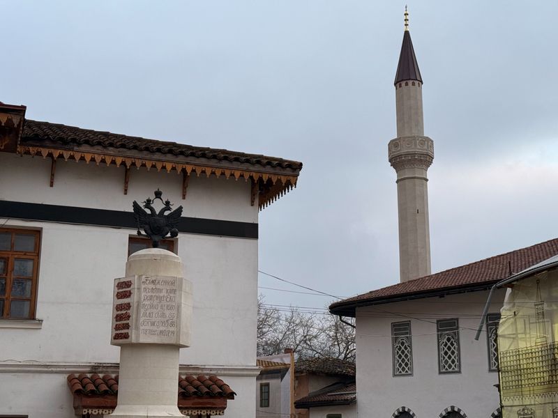 Групповая экскурсия в Бахчисарай: в гости к Крымскому хану - групповая экскурсия в Севастополе на автобусе длительностью 8 часов с количеством участников до 17 человек со скидкой 10% цена экскурсии 2250₽