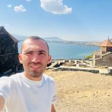 Levon гид в Ереване