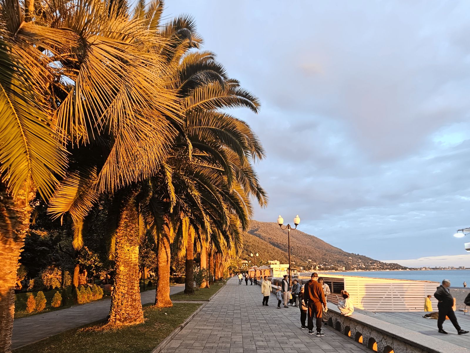 Прогулка по набережной