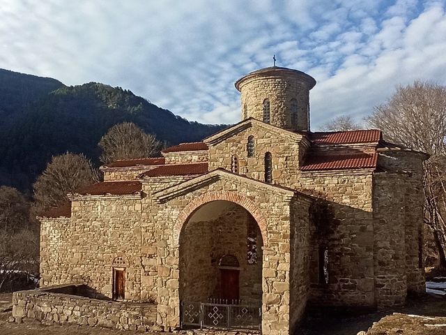 Обзорная экскурсия в Архыз из Кисловодска в мини-группе