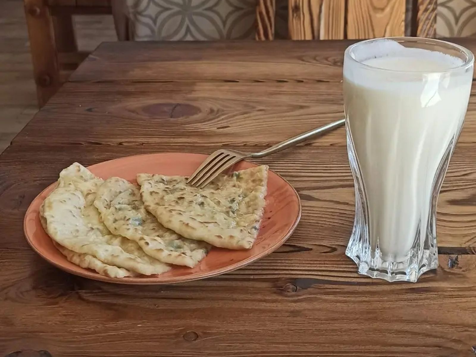 Хычин, Айран