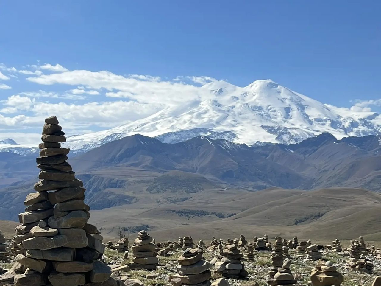 Экскурсия Джилы-Су в группе: водопады и горячие источники - групповая экскурсия в Кисловодске на машине гида длительностью 8 часов с количеством участников до 6 человек цена экскурсии 3700₽