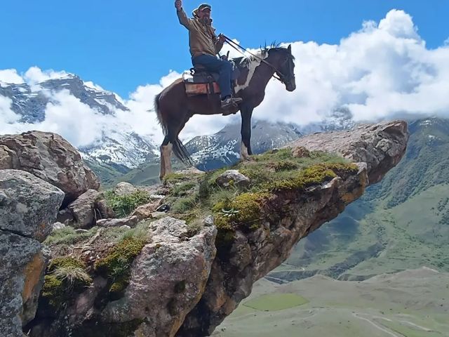 Экскурсия в Верхнюю Балкарию и «Язык тролля» из Кисловодска