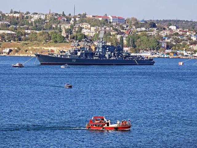 Пешая экскурсия по белокаменному Севастополю с морской прогулкой — фото 3
