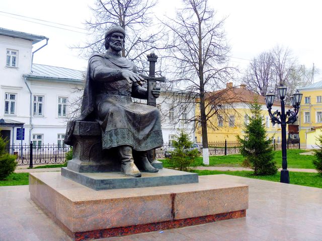 Экскурсия из Ярославля в Кострому и Ипатьевский монастырь — фото 2