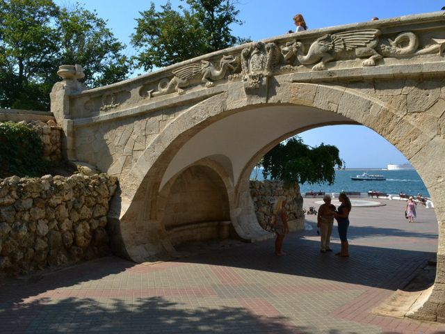 Пешая экскурсия по белокаменному Севастополю с морской прогулкой