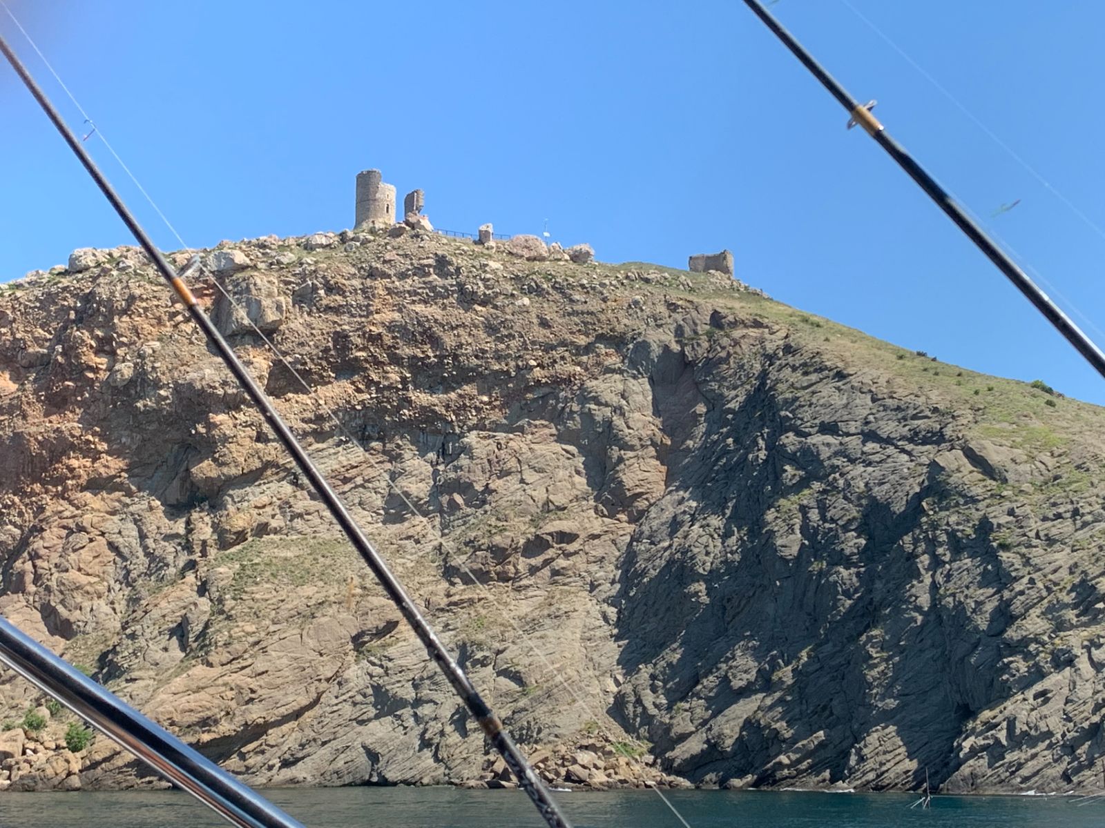 Крепость Чембало с моря