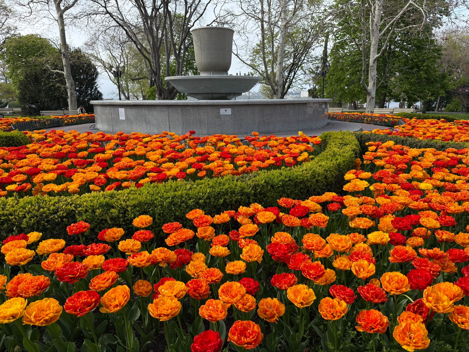 Приморский бульвар, центральный фонтан