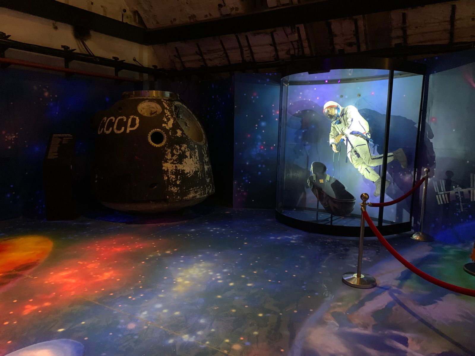 Совместные программы подводников и космонавтов