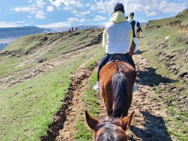 Конная экскурсия над ущельем реки Берёзовой из Кисловодска — фото 2