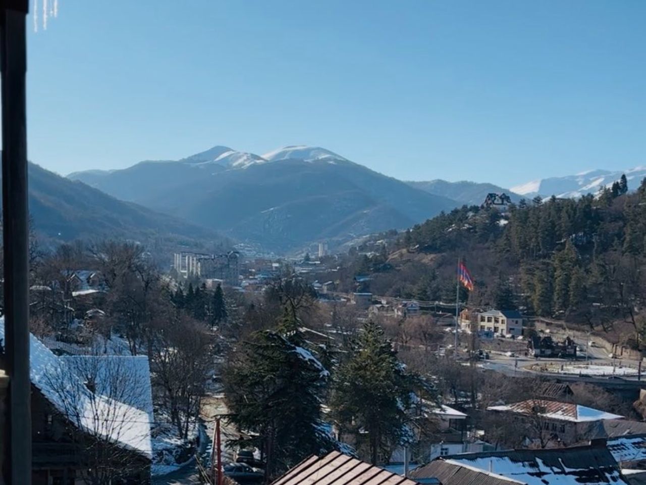 Индивидуальная обзорная экскурсия из Еревана в Дилижан - индивидуальная экскурсия в Ереване на машине гида длительностью 5 часов с количеством участников до 7 человек цена экскурсии 200€