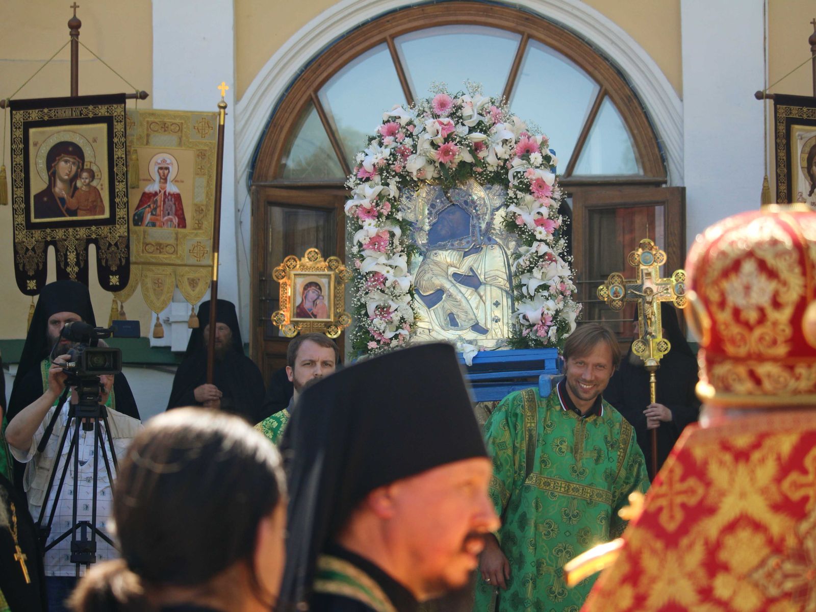 Чудотворная икона "Умиление" из Успенского храма Псково-Печерского монастыря