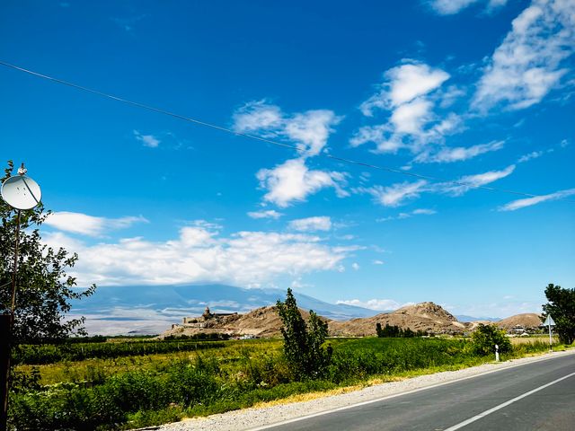 История, вино и монастыри: экскурсия в Хор Вирап, Арени, Нораванк — фото 2