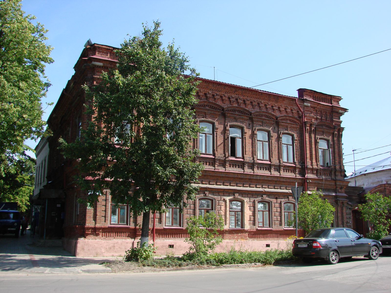 В особняке скупщиков ложек Витушкиных сейчас почта