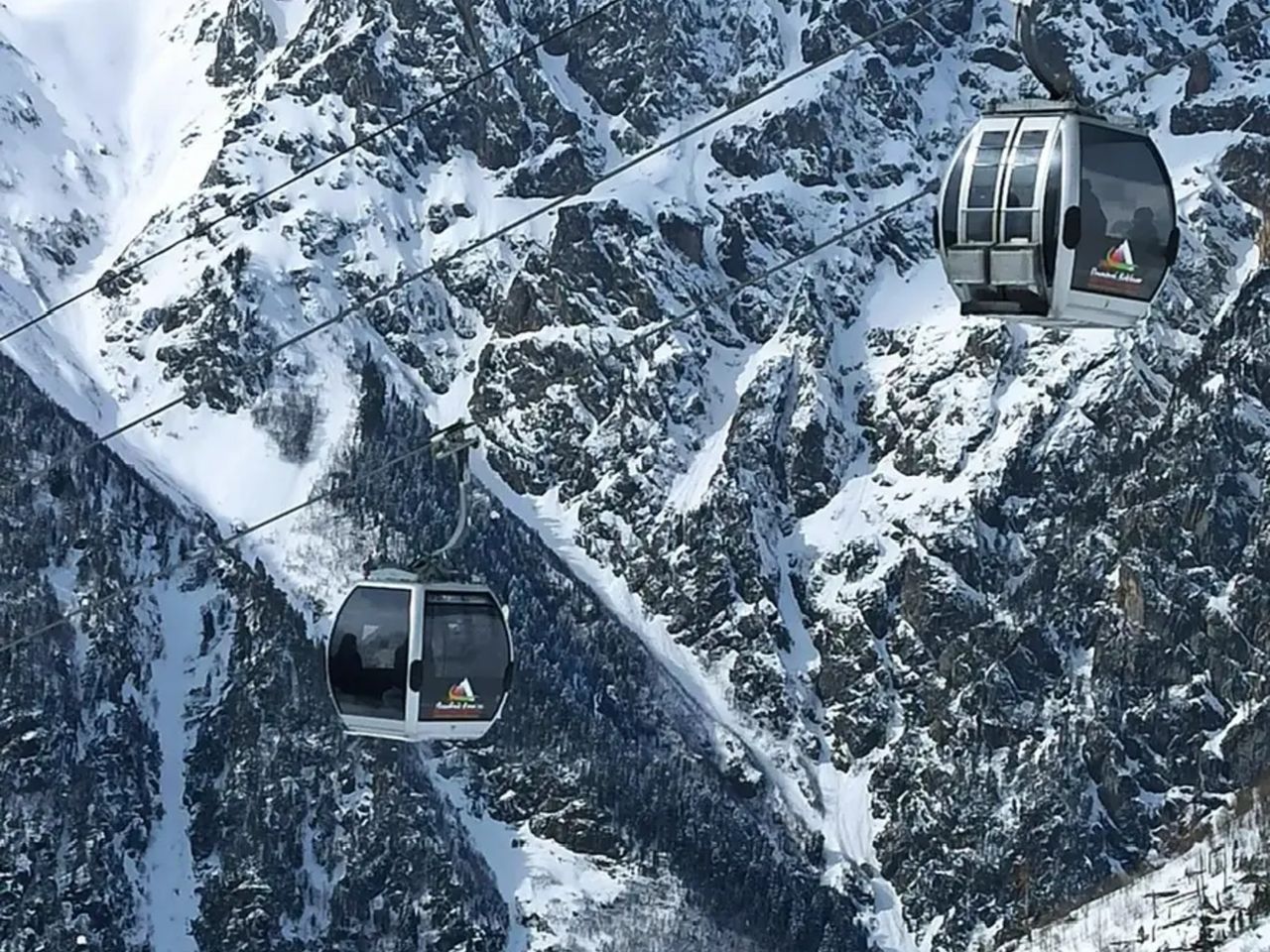 Авторский тур в Архыз: 5 дней снега и драйва! - групповая экскурсия в Минеральных Водах длительностью более 12 часов с количеством участников до 10 человек цена экскурсии 154000₽