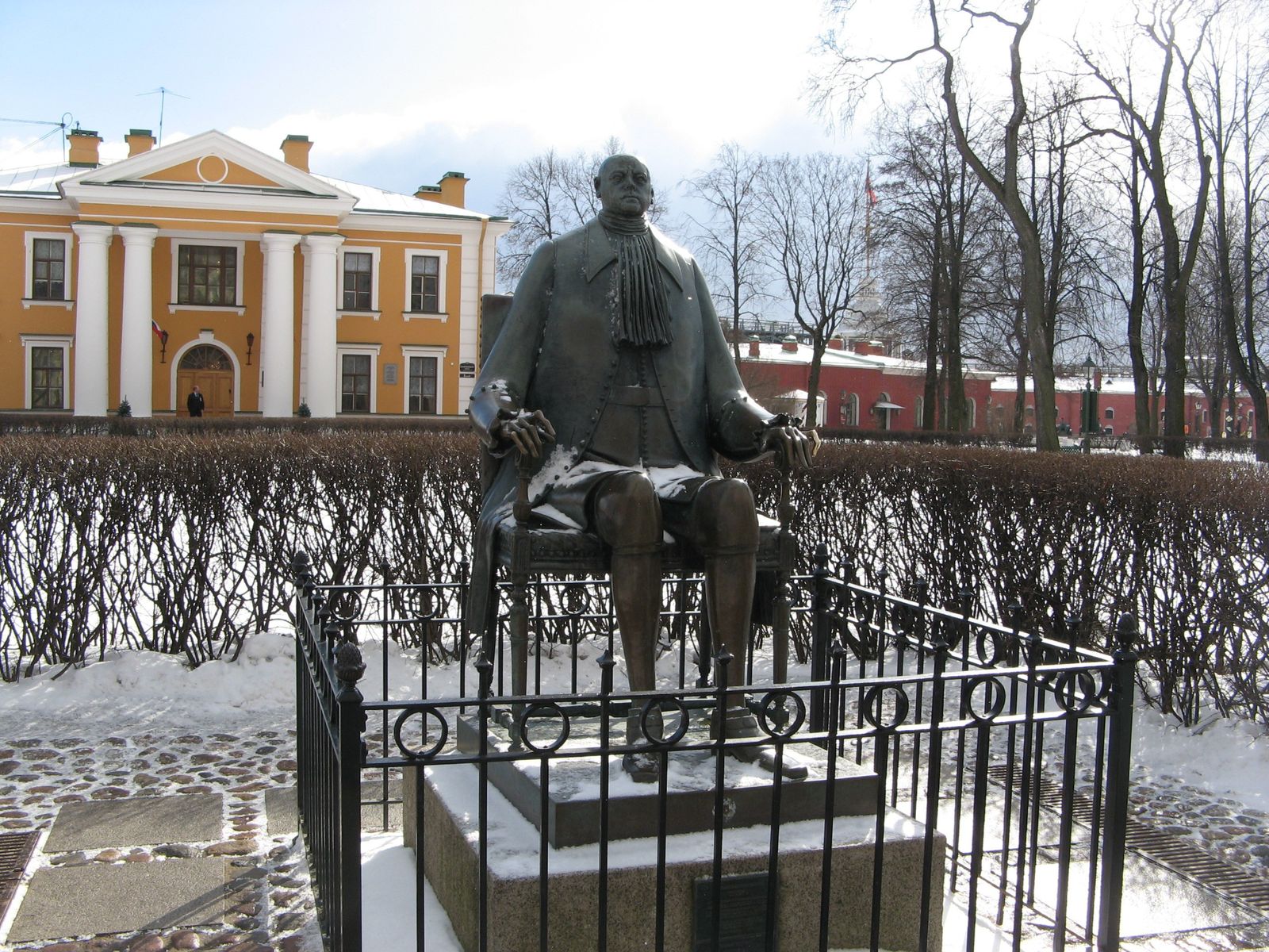 Самому странному памятнику Петру I недавно исполнилось 35 лет 