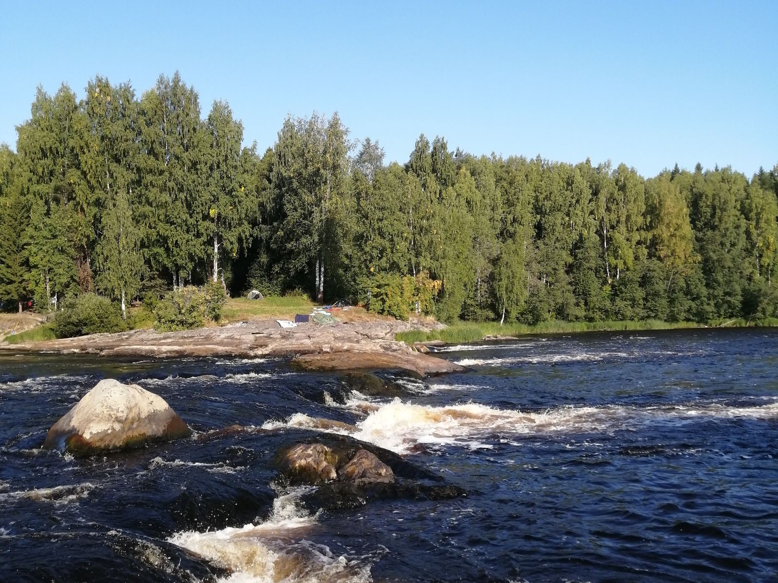 Река