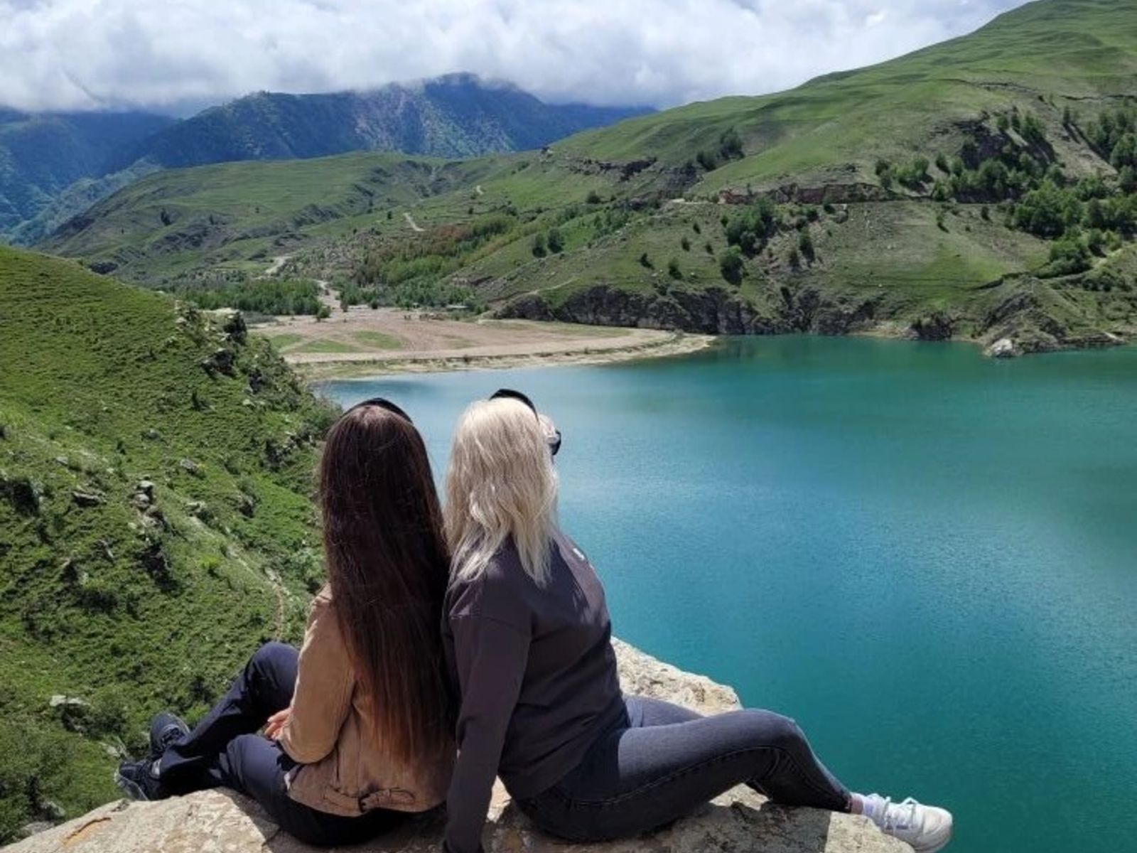 Красивые фото на озере Гижгит 