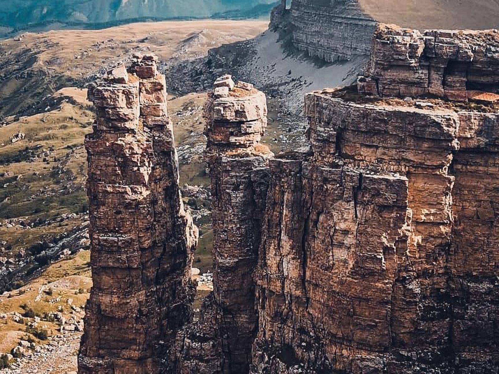 Бермамыт. Скалы-останцы