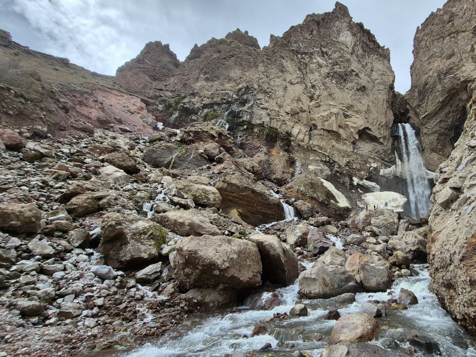 Джилы-Су. Водопад Султан