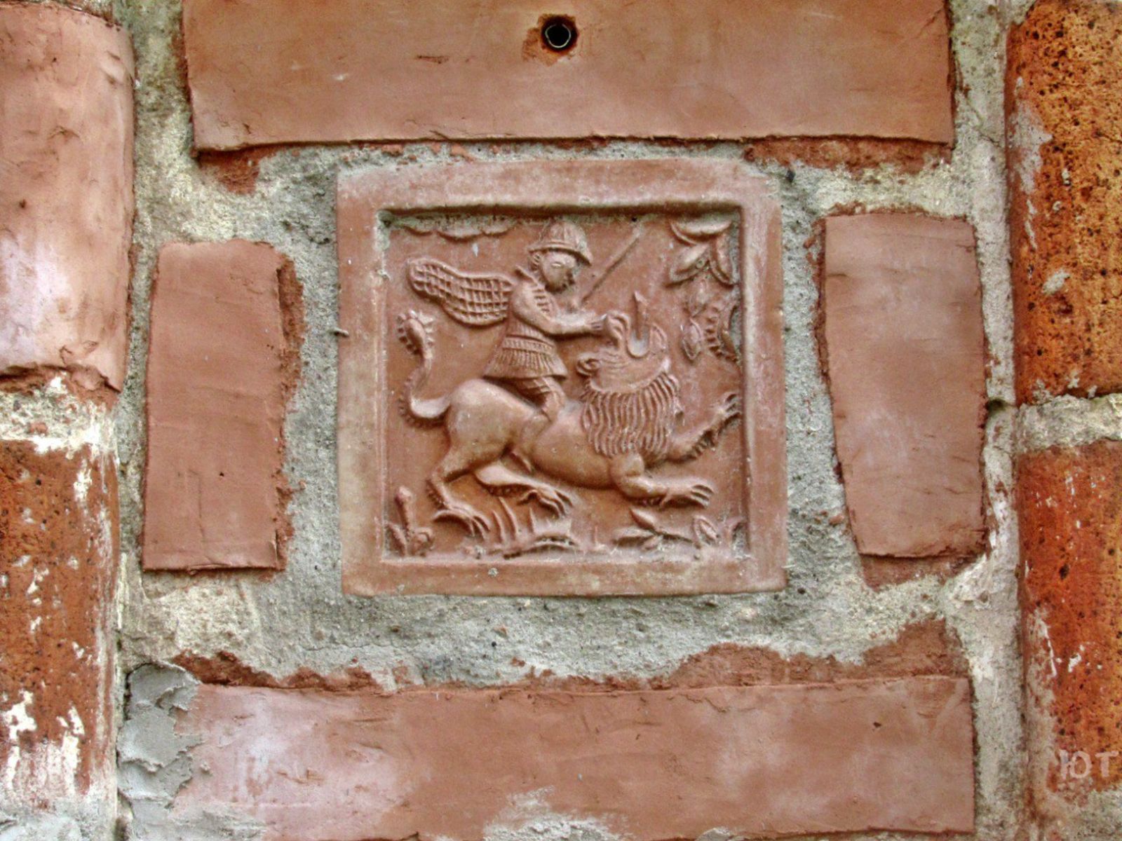 Терракотовый изразец - предвестник многоцветного изразца