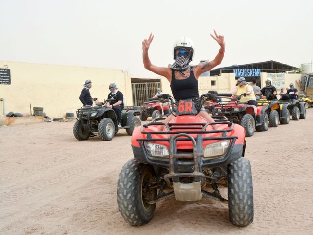 Групповая поездка на квадроциклах: пустыня, бедуины и верблюды