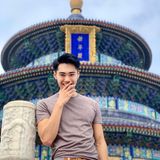 artem , гид в Пекине