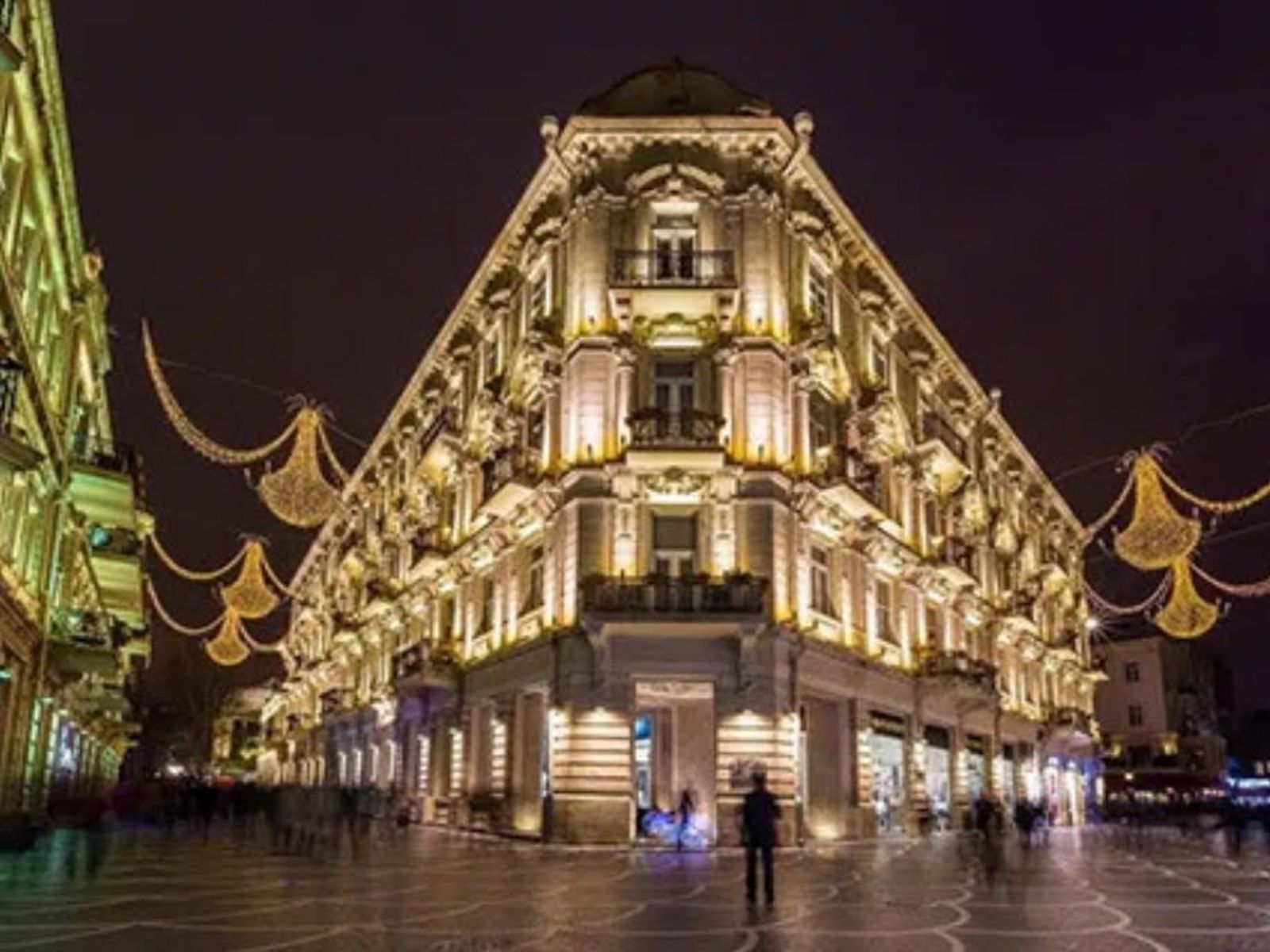 Улица Низами