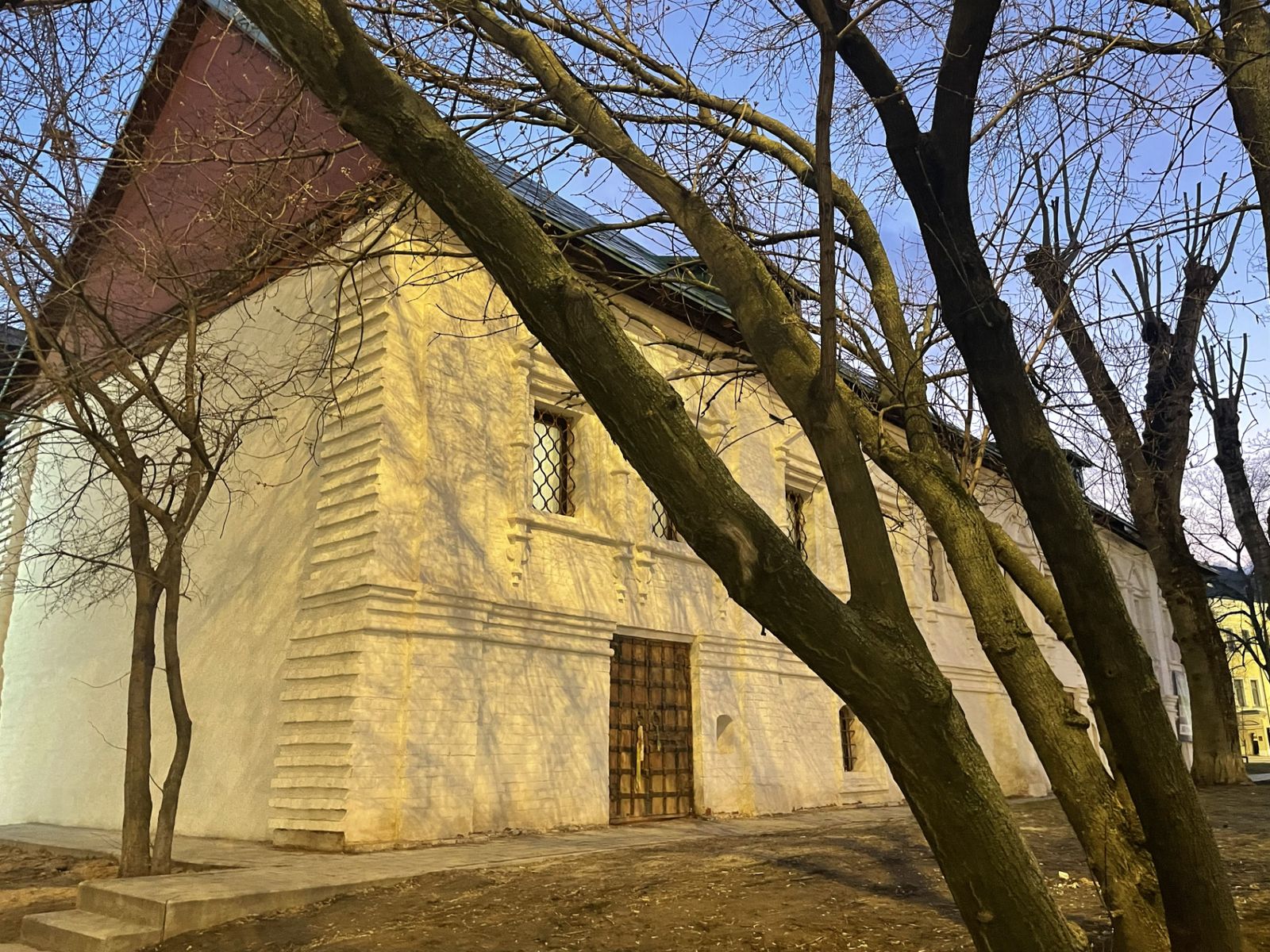 Красные палаты (Остоженка, д.2)