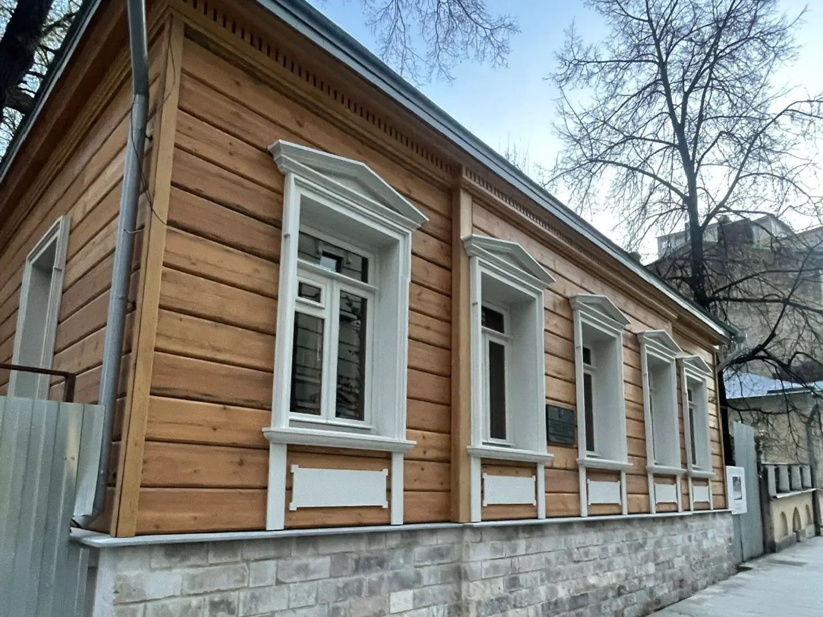 Мансуровский пер., д. 9. Прообраз дома, где располагался подвальчик Мастера