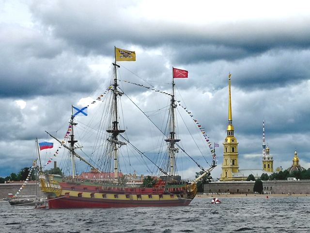 Индивидуальная обзорная экскурсия по центру Петербурга пешком