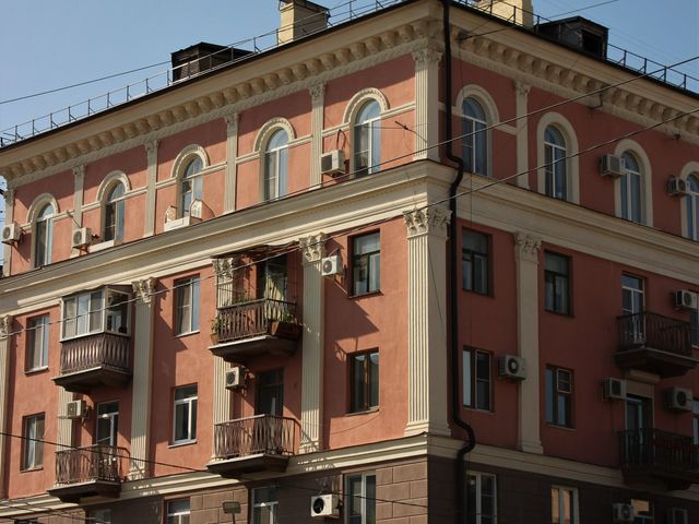 Экскурсия по улице Советской: от Царицы до "Сталинградской битвы"