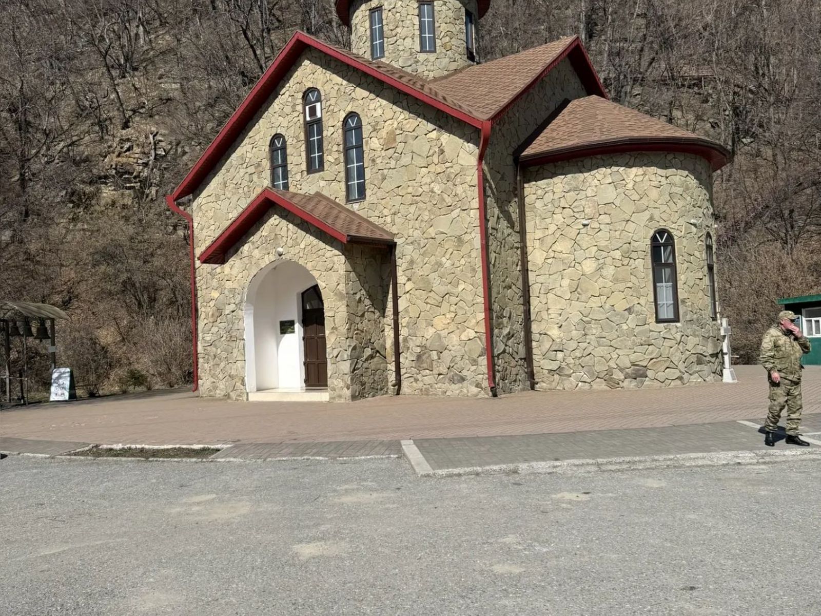 Храм