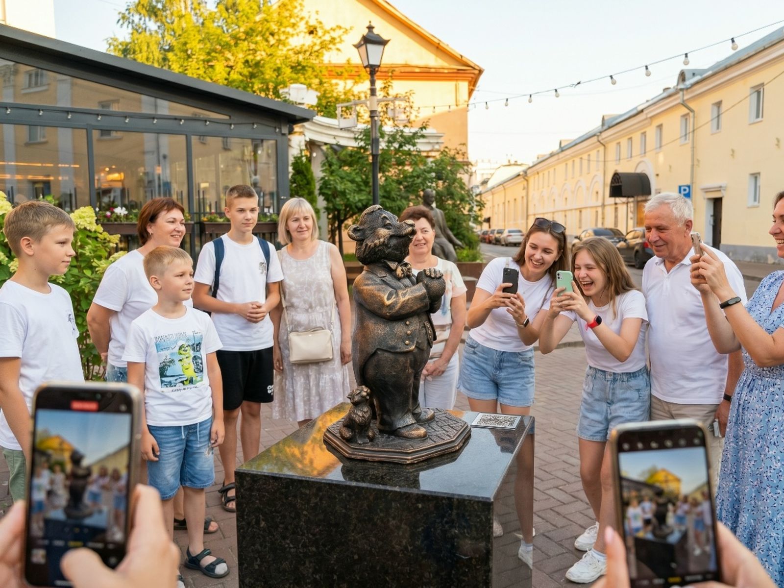 Туристы
