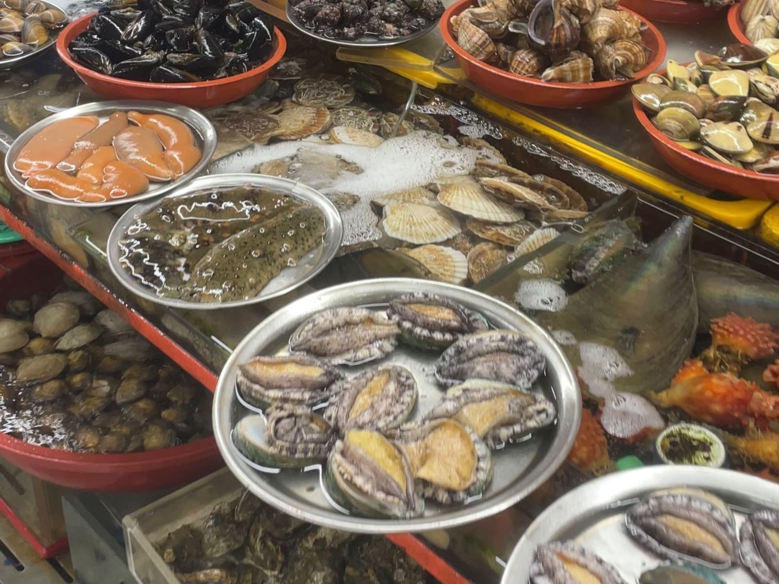 Морепродукты на Jagalchi Fish Market
 