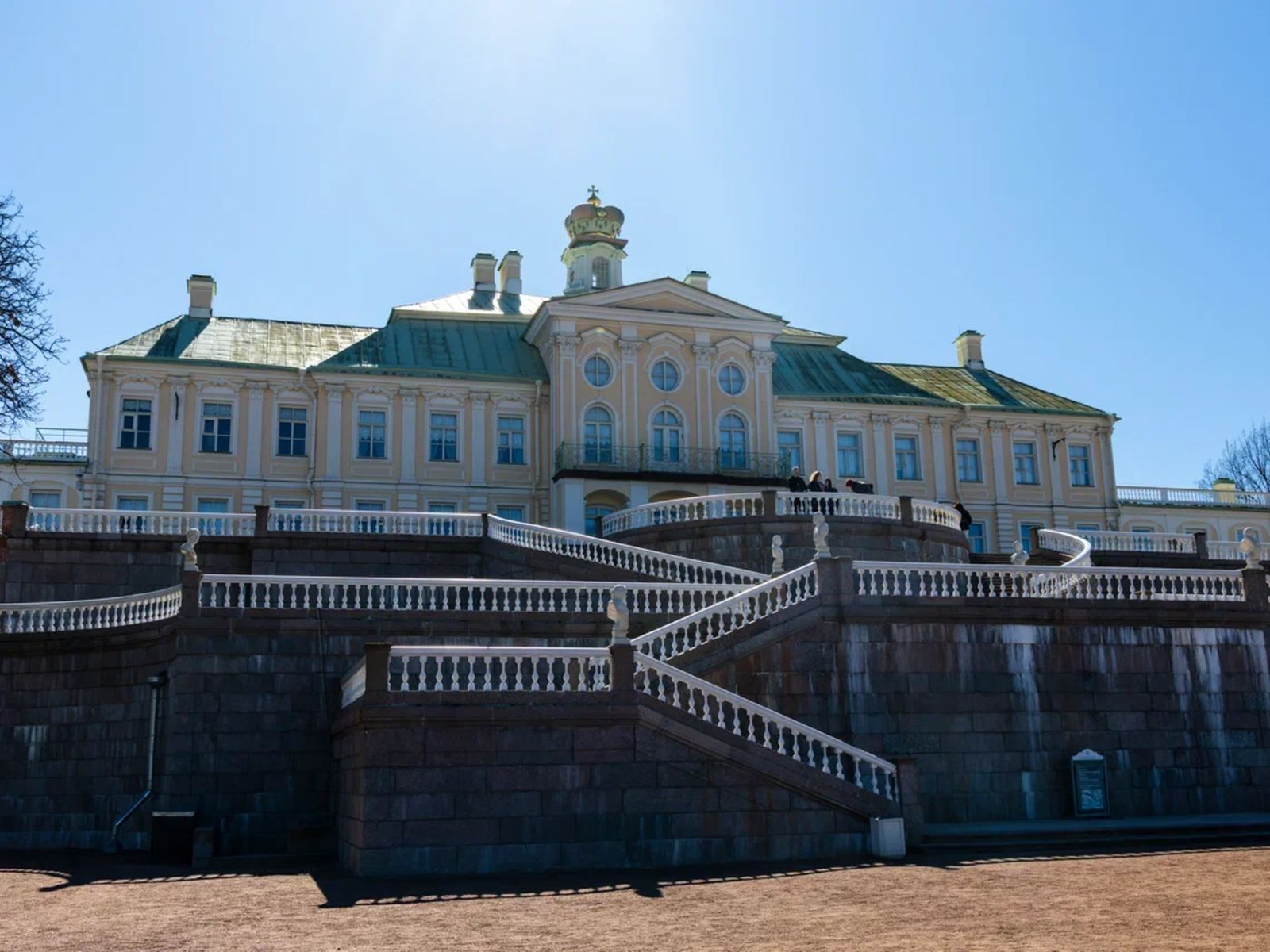 Большой Меншиковский дворец