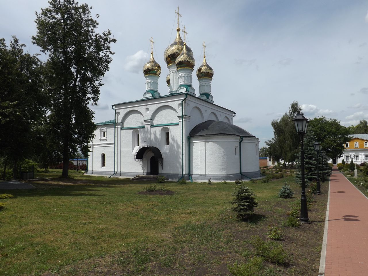 Дыхание Солотчи: индивидуальная обзорная экскурсия из Рязани - индивидуальная экскурсия в Рязани на машине гостей длительностью 5 часов с количеством участников до 15 человек цена экскурсии 10000₽