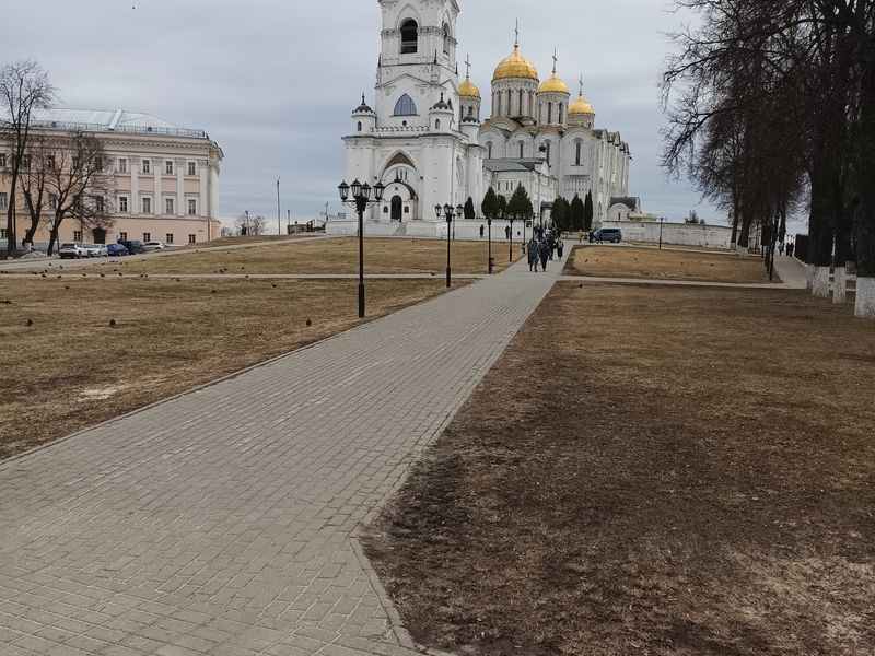 Экскурсия по Владимиру — первой столице Северо-Восточной Руси - индивидуальная экскурсия во Владимире пешком длительностью 2 часа с количеством участников до 10 человек цена экскурсии 6500₽