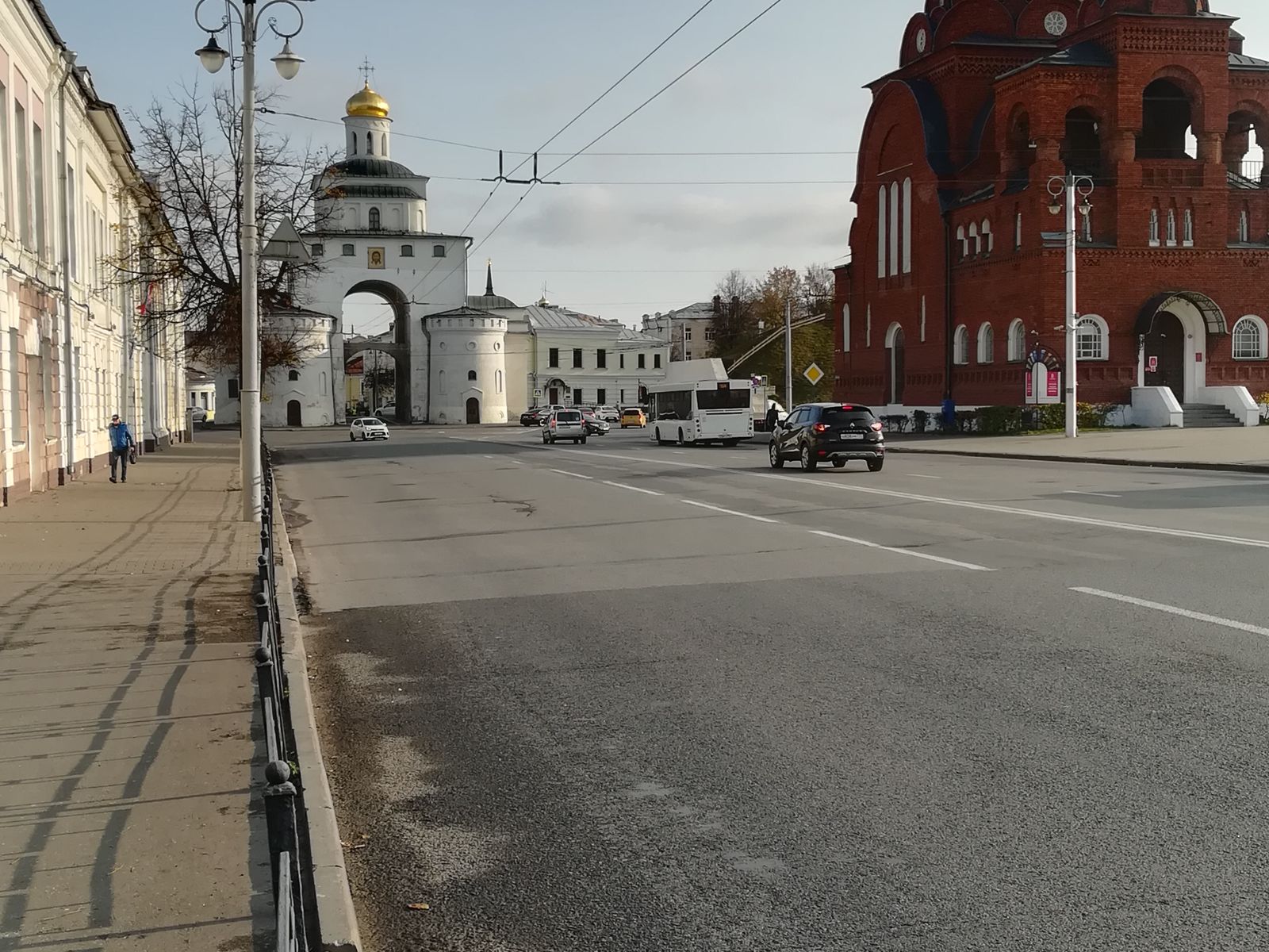 Вид на Золотые ворота