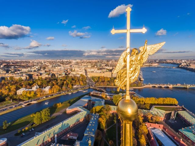Обзорная экскурсия по Питеру в группе: старинные духовные святыни