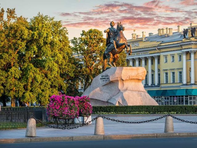 Обзорная экскурсия по Питеру с Петропавловской крепостью в группе